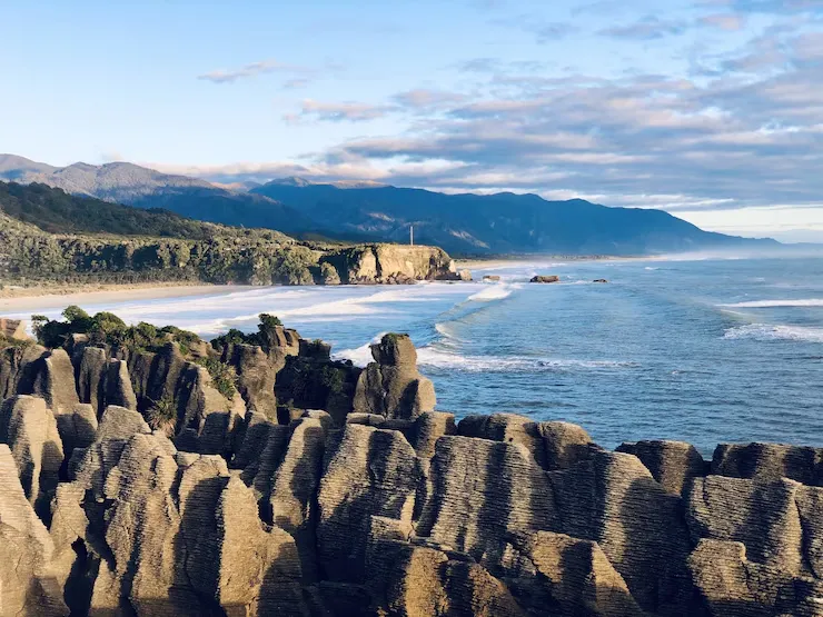 imageye___-_breathtaking-view-sea-rocky-shore-blue-horizon_181624-52582